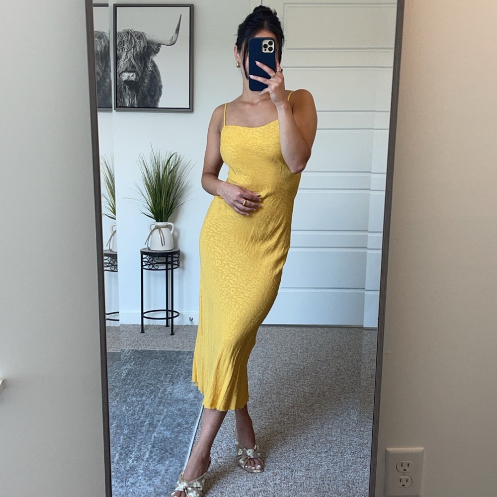 Elegant Yellow Leopard Dress